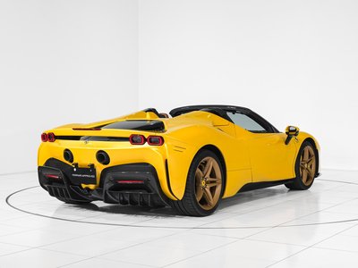 صورة 10 لـ 2022 Ferrari SF90 SPIDER