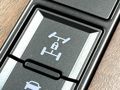 2025 Lexus LX thumbnail 44