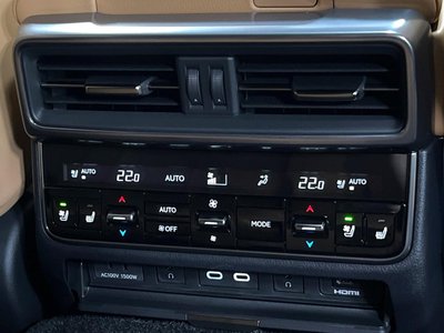 2025 Lexus LX thumbnail 26