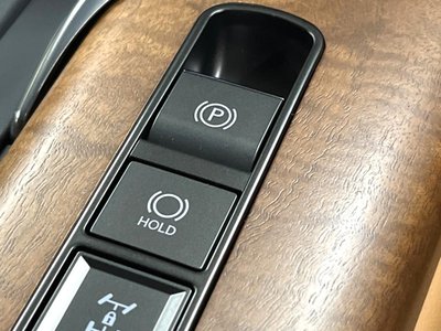 2025 Lexus LX thumbnail 43