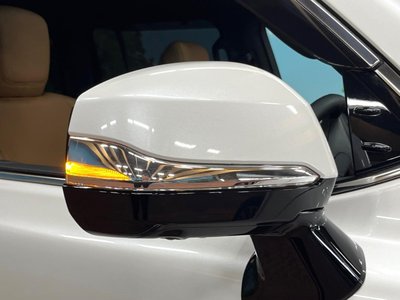 2025 Lexus LX thumbnail 70