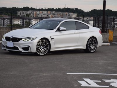 2019 BMW M4 COUPE photo 2