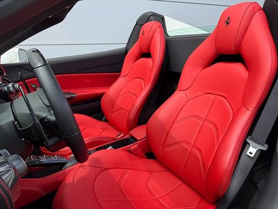 صورة مصغرة 18 لـ 2018 Ferrari 488 SPIDER