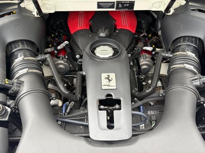 صورة مصغرة 36 لـ 2018 Ferrari 488 SPIDER