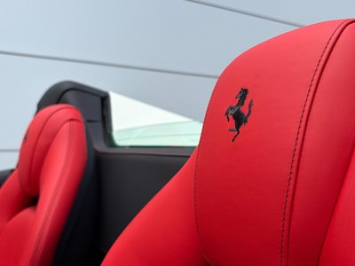 صورة مصغرة 19 لـ 2018 Ferrari 488 SPIDER