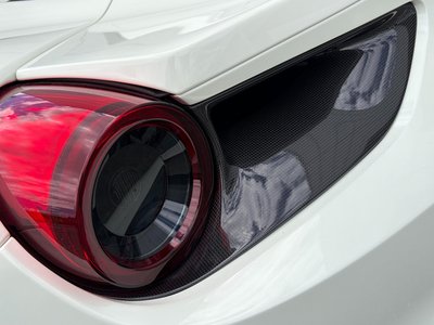 صورة مصغرة 33 لـ 2018 Ferrari 488 SPIDER