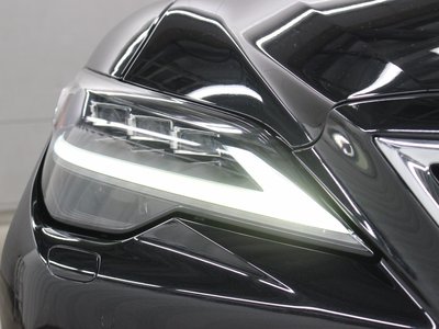 2021 Lexus LS thumbnail 17