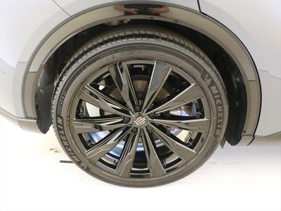 صورة 33 لـ 2025 Toyota CROWN SPORT