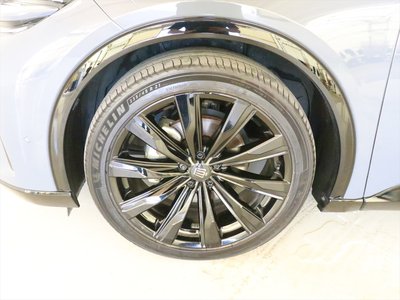 صورة 31 لـ 2025 Toyota CROWN SPORT