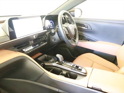 صورة 21 لـ 2025 Toyota CROWN SPORT