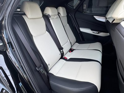 صورة 34 لـ 2022 Lexus NX