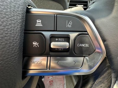2023 Toyota LAND CRUISER 300 — миниатюра 13