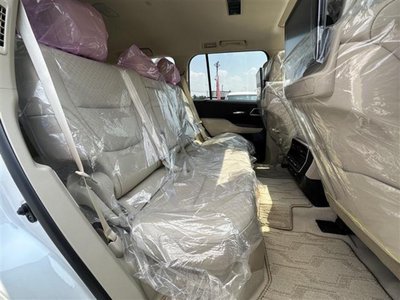 2023 Toyota LAND CRUISER 300 — миниатюра 23