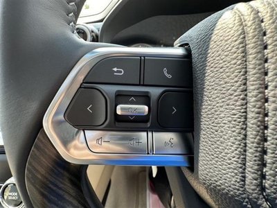 2023 Toyota LAND CRUISER 300 — миниатюра 12
