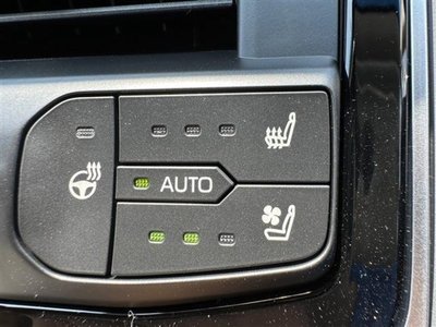 2023 Toyota LAND CRUISER 300 — миниатюра 17