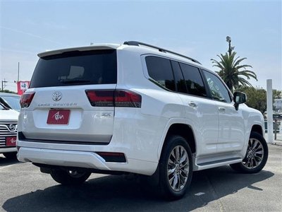 2023 Toyota LAND CRUISER 300 — миниатюра 6