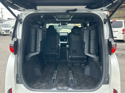 صورة 43 لـ 2024 Toyota VELLFIRE