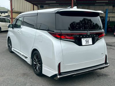 صورة 13 لـ 2024 Toyota VELLFIRE
