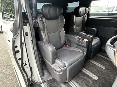 صورة 33 لـ 2024 Toyota VELLFIRE