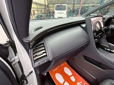 صورة 31 لـ 2024 Toyota VELLFIRE