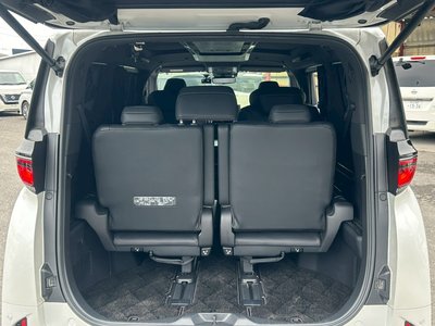 صورة 42 لـ 2024 Toyota VELLFIRE