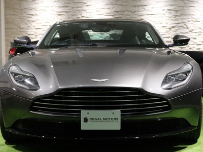 2017 Aston Martin DB11 — фото 2
