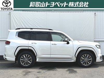 صورة 39 لـ 2021 Toyota LAND CRUISER 300