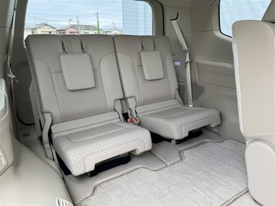 صورة 28 لـ 2021 Toyota LAND CRUISER 300