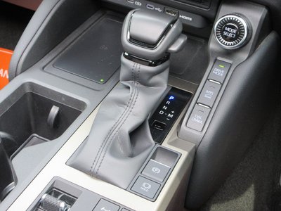 صورة 30 لـ 2024 Toyota LAND CRUISER 250