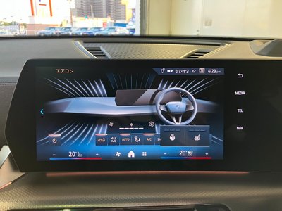 2025 BMW IX2 thumbnail 39