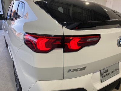 2025 BMW IX2 photo 14