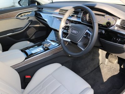 صورة مصغرة 9 لـ 2025 AUDI A8