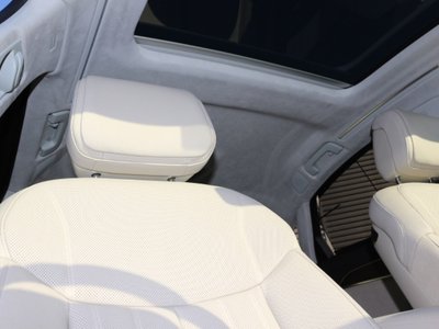 صورة مصغرة 8 لـ 2025 AUDI A8