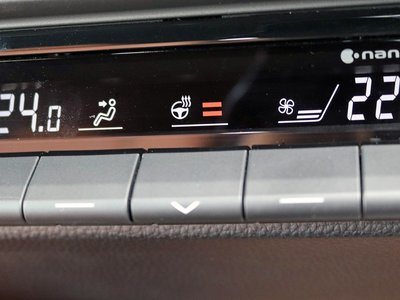 صورة 10 لـ 2025 Toyota CROWN SPORT