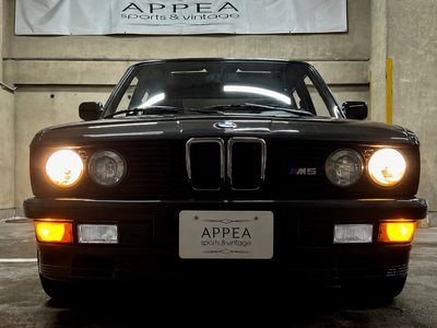 صورة 49 لـ 1988 BMW M5