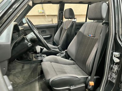صورة 10 لـ 1988 BMW M5