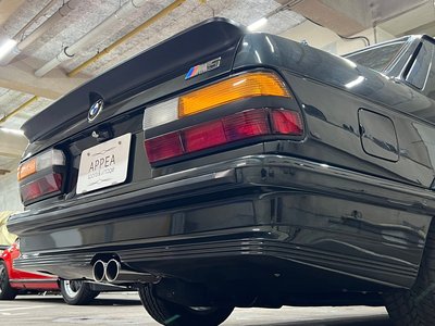 صورة 41 لـ 1988 BMW M5