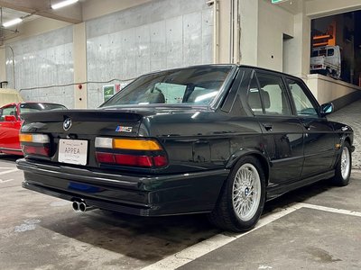 صورة 5 لـ 1988 BMW M5