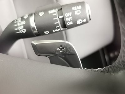 2025 LAND Rover RANGE ROVER VELAR — миниатюра 14