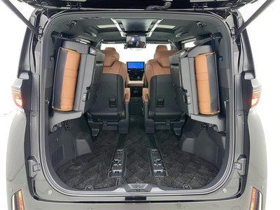 صورة مصغرة 34 لـ 2024 Toyota VELLFIRE