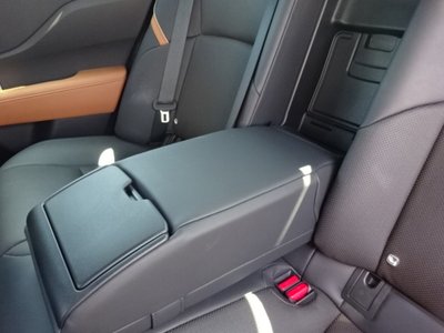 صورة 65 لـ 2022 Toyota CROWN CROSSOVER
