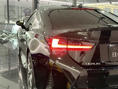 صورة 36 لـ 2019 Lexus RC