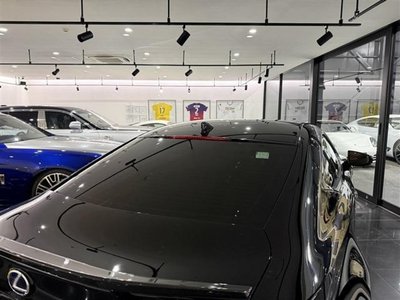 صورة 28 لـ 2019 Lexus RC