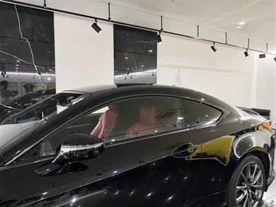 صورة 26 لـ 2019 Lexus RC