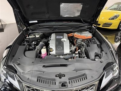 صورة 37 لـ 2019 Lexus RC