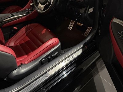 صورة 34 لـ 2019 Lexus RC