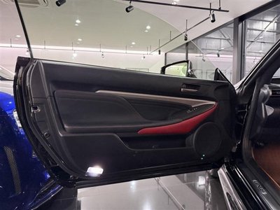 صورة 30 لـ 2019 Lexus RC