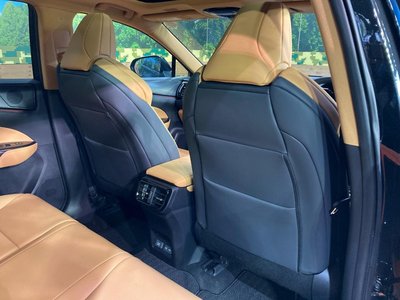 2025 Lexus NX thumbnail 37
