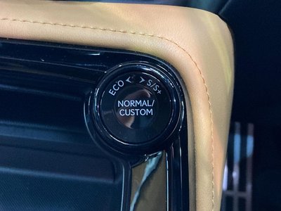 2025 Lexus NX thumbnail 55