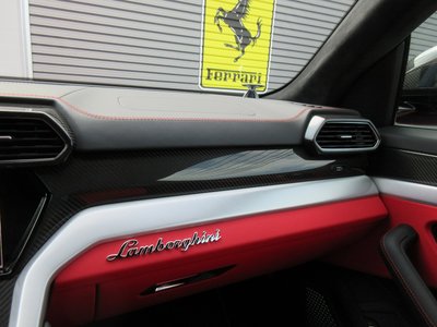 صورة 36 لـ 2019 Lamborghini URUS